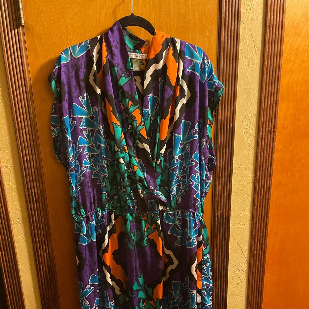 Geometric bright dress